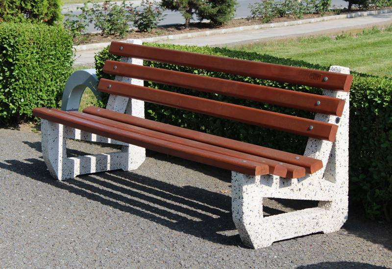 ETE Pictures CONCRETE BENCH 6 B6FC4321-15ED-1D79-7B10-87CE59CCF4BD.jpg